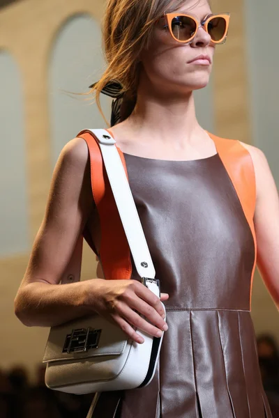 Look 92